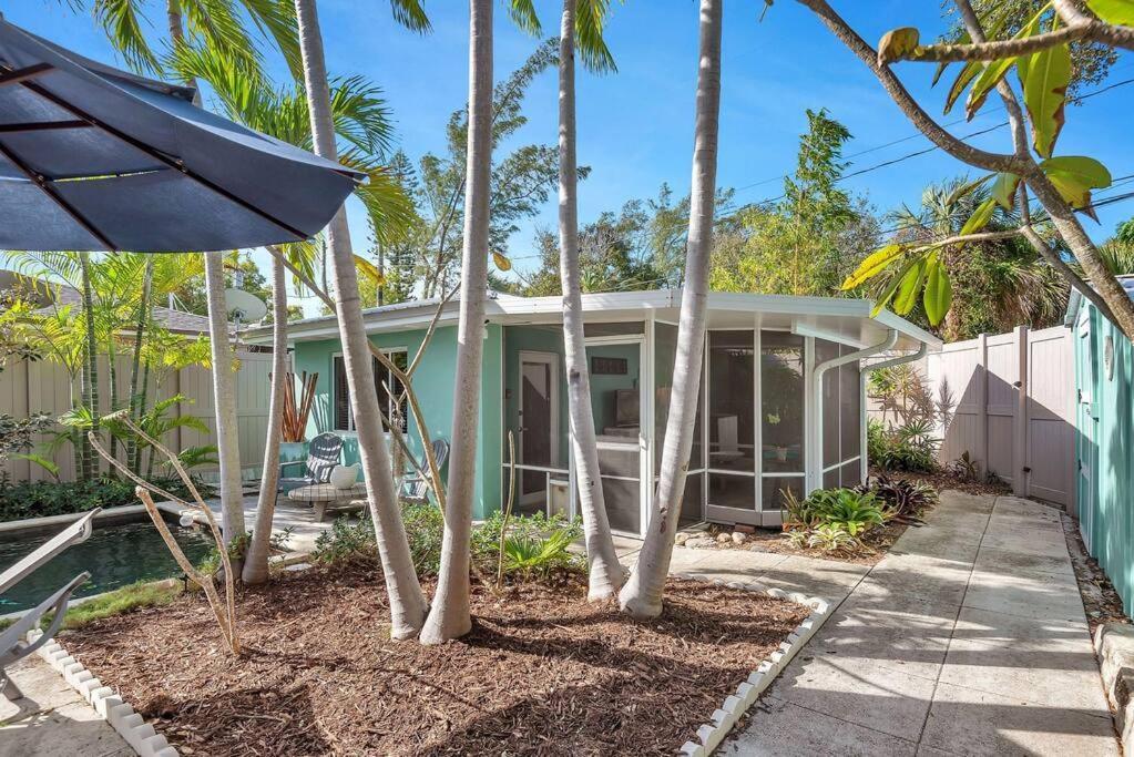 Charming Studio W Pool One Mile To Beach Pets Welcome Lake Worth Beach Exterior photo