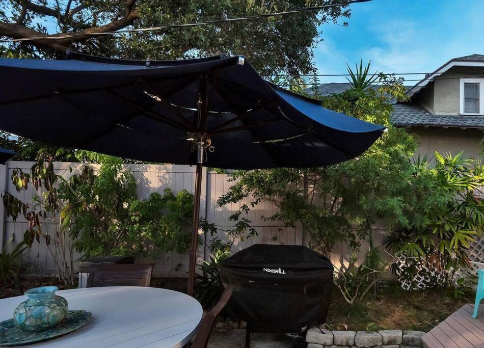 Charming Studio W Pool One Mile To Beach Pets Welcome Lake Worth Beach Exterior photo